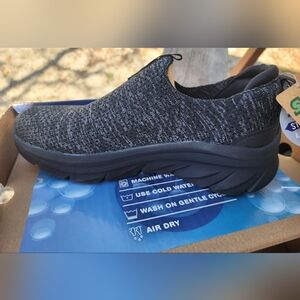 NIB Skechers Men's Slip-On Knit Athletic Shoes NwT